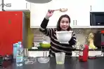 Challenge di Media Sosial Ini Ramai Selama Pandemi Virus Corona, Para Selebritas Ikut Tertantang