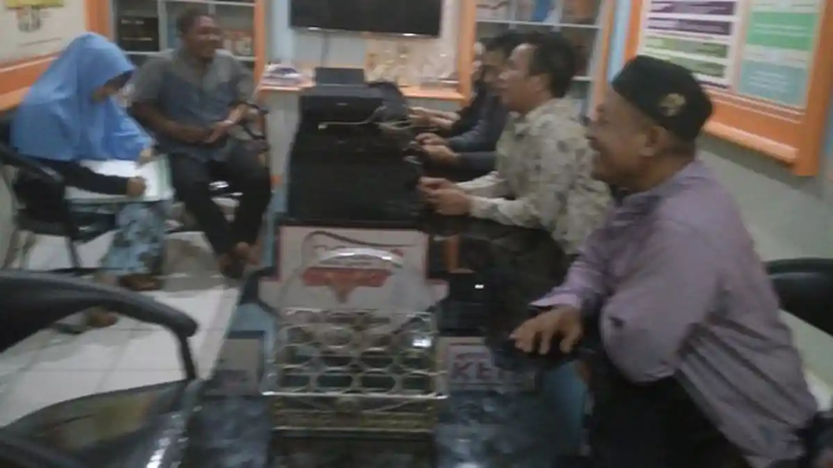 KPU Temui 11 Warga SAD yang Belum Terdata