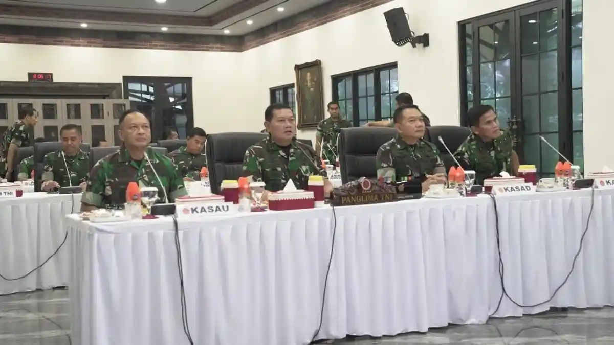 DAFTAR 172 Prajurit Dimutasi Panglima TNI, Ada Pangkogabwilhan dan Gubernur Akmil