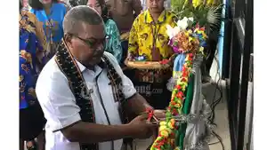 20231229_Plh-Bupati-Sorong-Cliff-Agus-Japsenang-gunting-pita.jpg