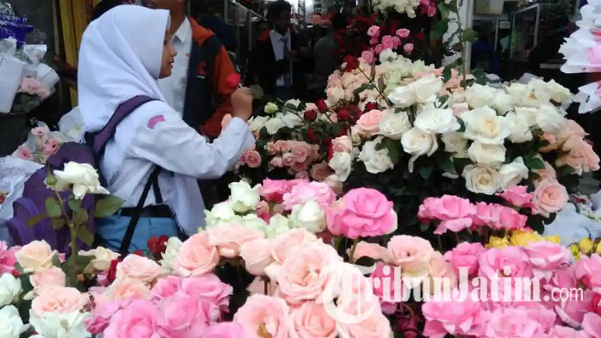 10 Arti Mimpi Merangkai Bunga, Pertanda Bagus Jika Mawar Putih, Bagaimana dengan Bunga Pengantin?