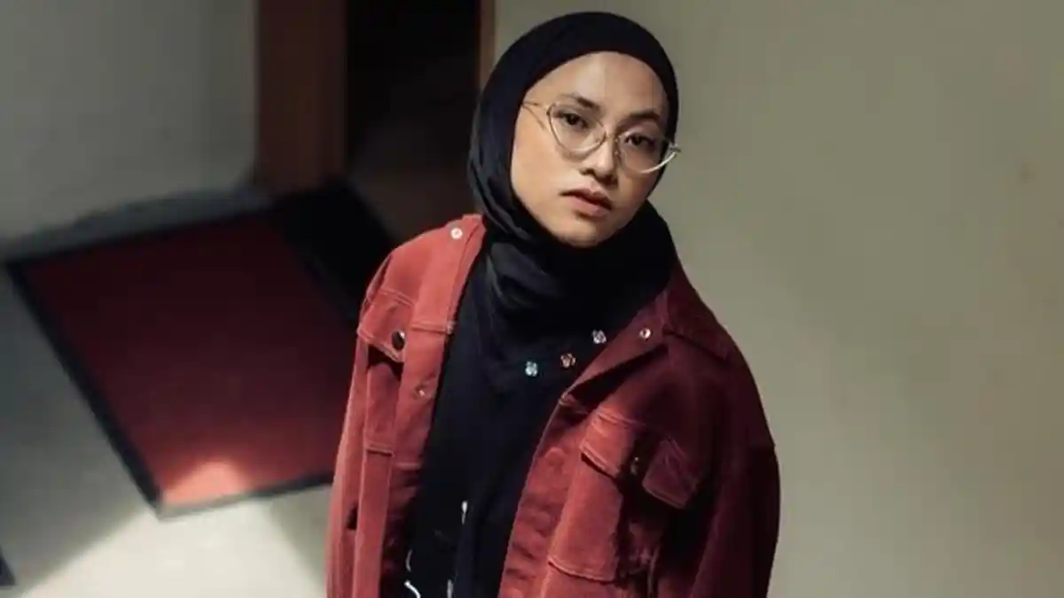 Lirik Lagu Feby Putri - Tangan-Tangan Ucap Perpisahan