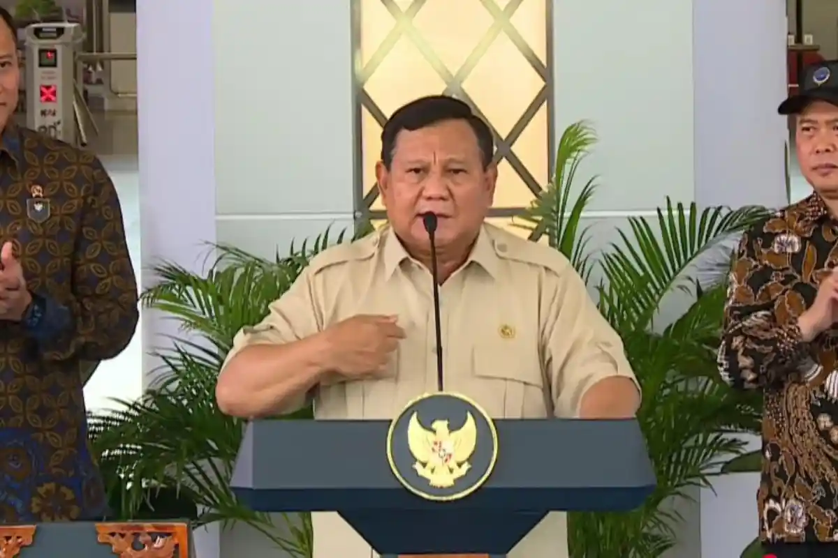 Presiden Prabowo Minta Polemik Kereta Cepat Whoosh Tak Perlu Diributin: Saya Tanggung Jawab 