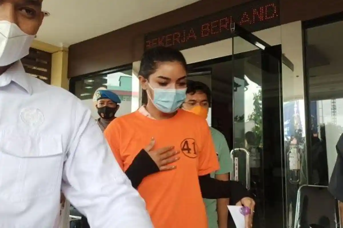 Seminggu Ditahan, Kondisi Millen Cyrus Mengkhawatirkan, Polisi Turutin Permintaannya: Biar Happy