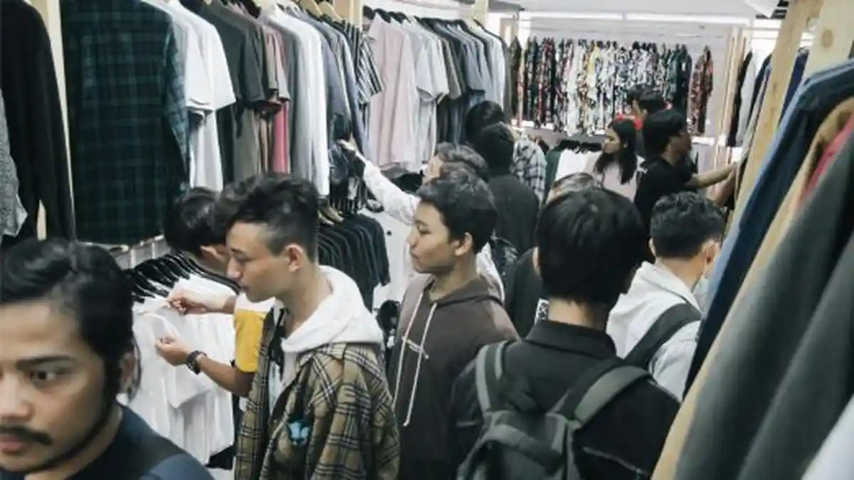 Grand Opening Roughneck 1991 Store Bikin Antrean Panjang di Jalan Bahureksa Bandung