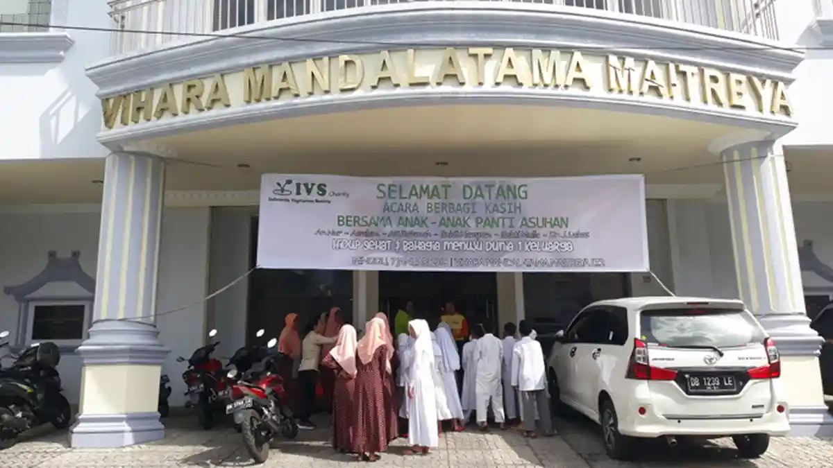 6 Panti Asuhan Hadiri Baksos Indonesian Vegetarian Society Manado