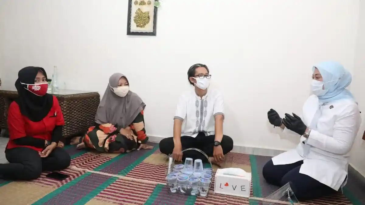 Terima Subsidi Gaji, Pekerja: Bermanfaat untuk Bayar Uang Sekolah Anak