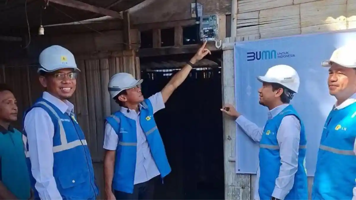 PLN Salurkan Listrik Gratis Untuk Warga Kota Bengkulu Melalui Program Light Up The Dream