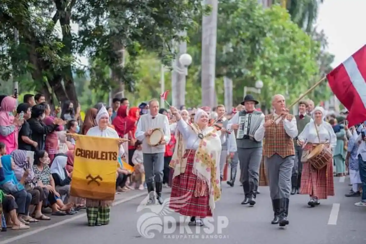 Imigrasi Banggai Awasi WNA di Festival Internasional Teluk Lalong 2023