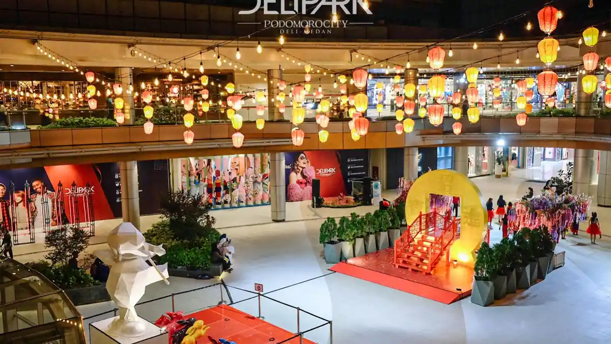 Sambut Imlek Dengan Keceriaan, Delipark Hadirkan Dekorasi Menarik Hingga Pertunjukan Barongsai