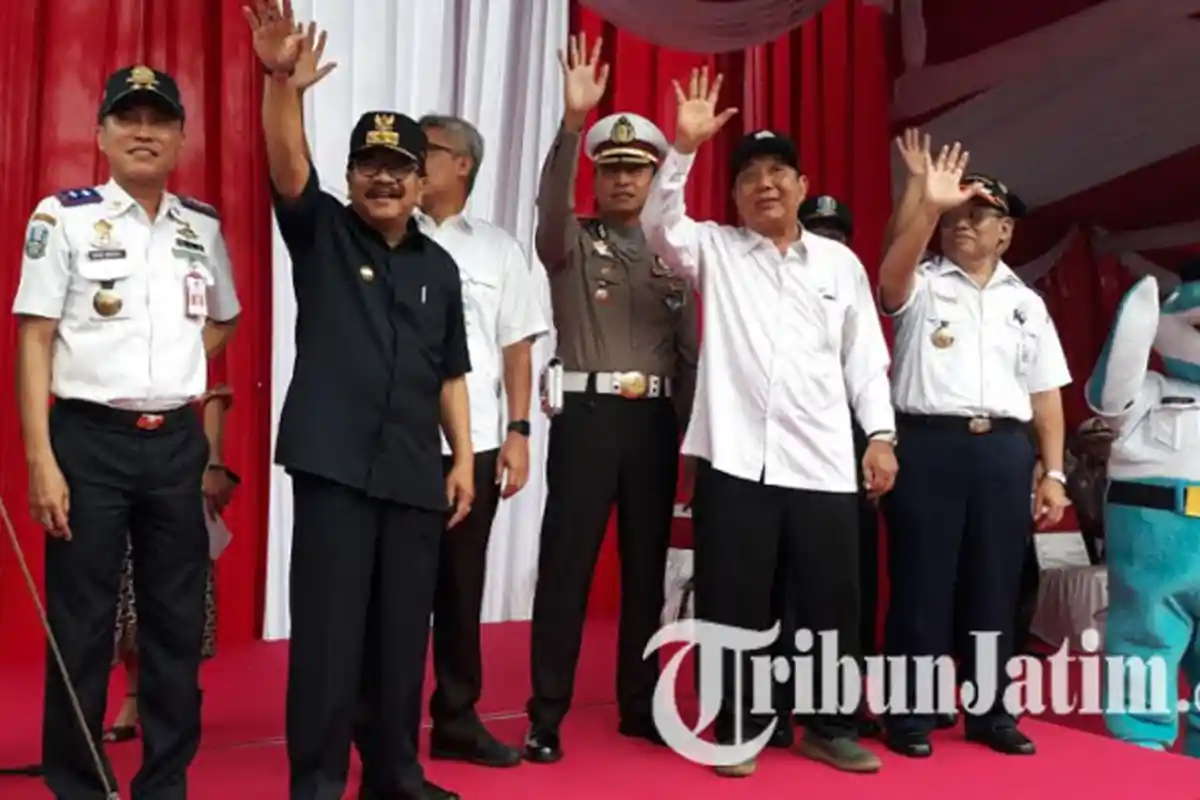 Mudik Gratis Pemprov Jatim, Soekarwo Berangkatkan 4.455 Pemudik
