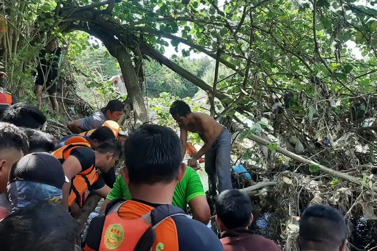 Mayat Bocah Hanyut di Sungai Bolango Ditemukan Warga, Mengapung di Tumpukan Sampah