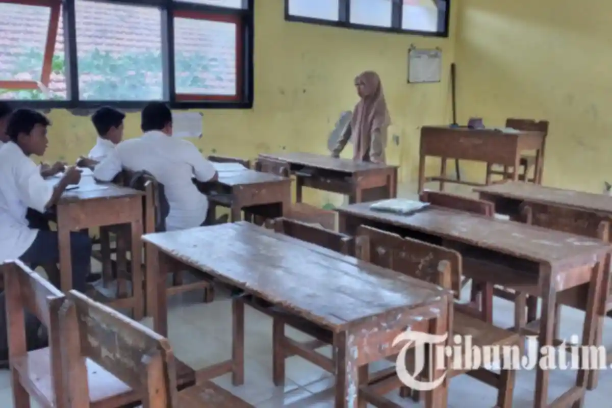 Kisah SMP Pelosok Cuma Dapat 4 Murid Baru saat PPDB 2024, Kepsek Tetap Semangat: Punya Nama Baik