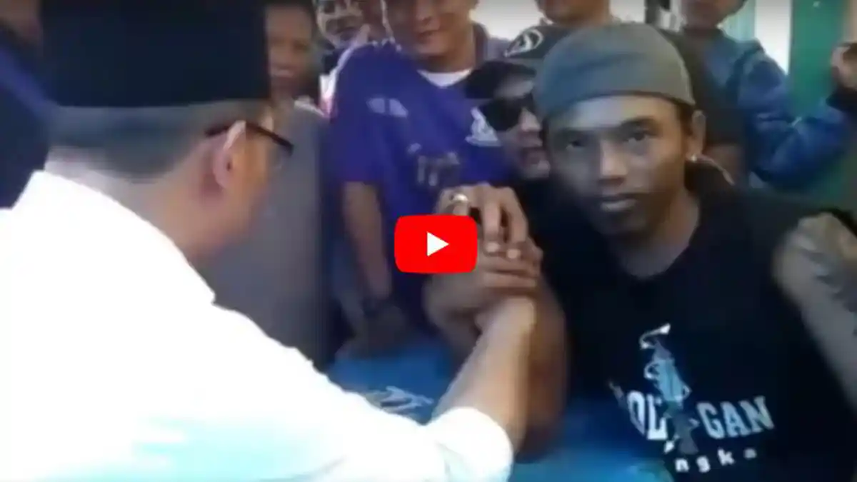 Video Ridwan Kamil Adu Panco dengan Dua Jagoan Pasar Majalengka