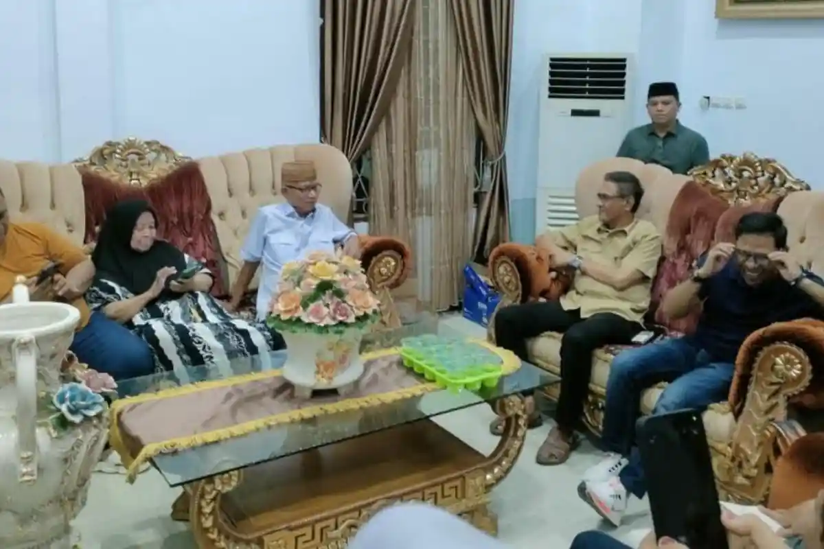 2 Calon Bupati Bone Bolango Gorontalo Bertemu, Ismet Mile dan Amran Mustapa Ini yang Dibahas