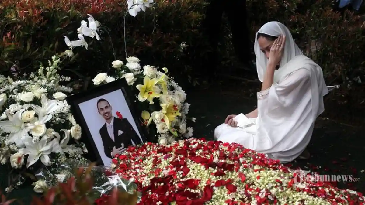 Bunga Citra Lestari Minta Seorang Pria untuk Menemani ke Kuburan Ashraf Sinclair, BCL Akui Ketakutan