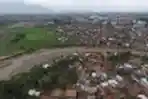 Bangunan Rusak Akibat Banjir Bandang di Tarogong Kidul