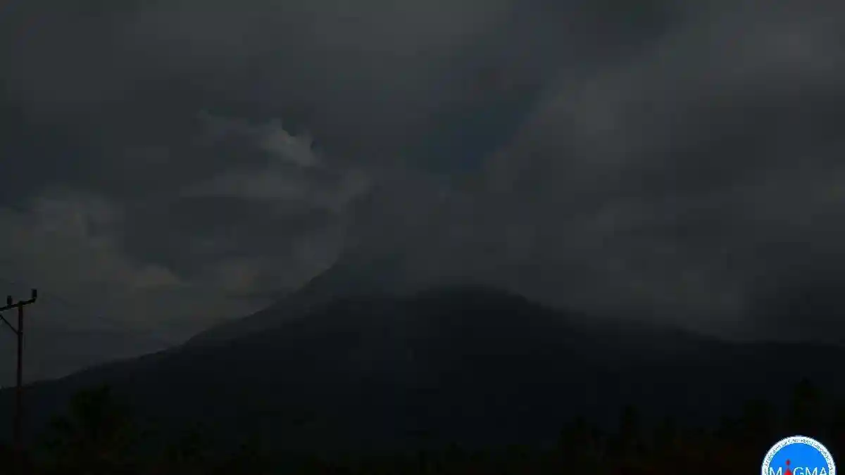 Gunung Api Lewotobi Laki-laki Alami 1 Kali Tremor Non-Harmonik