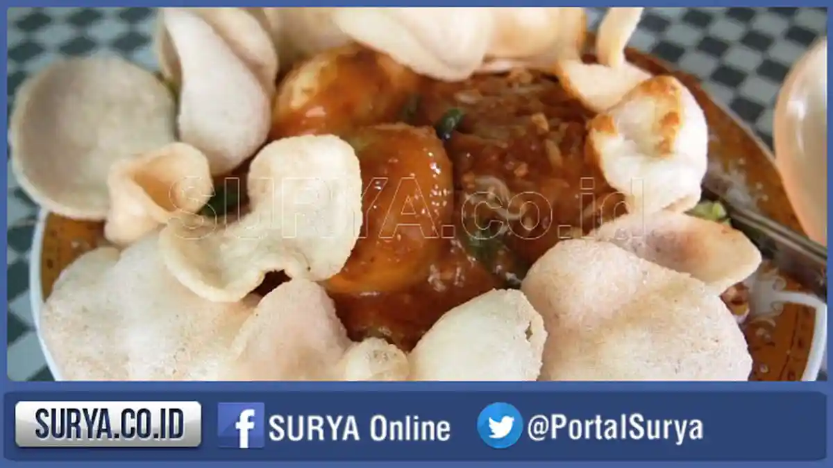 Gado-gado Jumbo Ala Pak Tikno, Bumbu Kacangnya Terasa Gurih Campur Pedas di Lidah