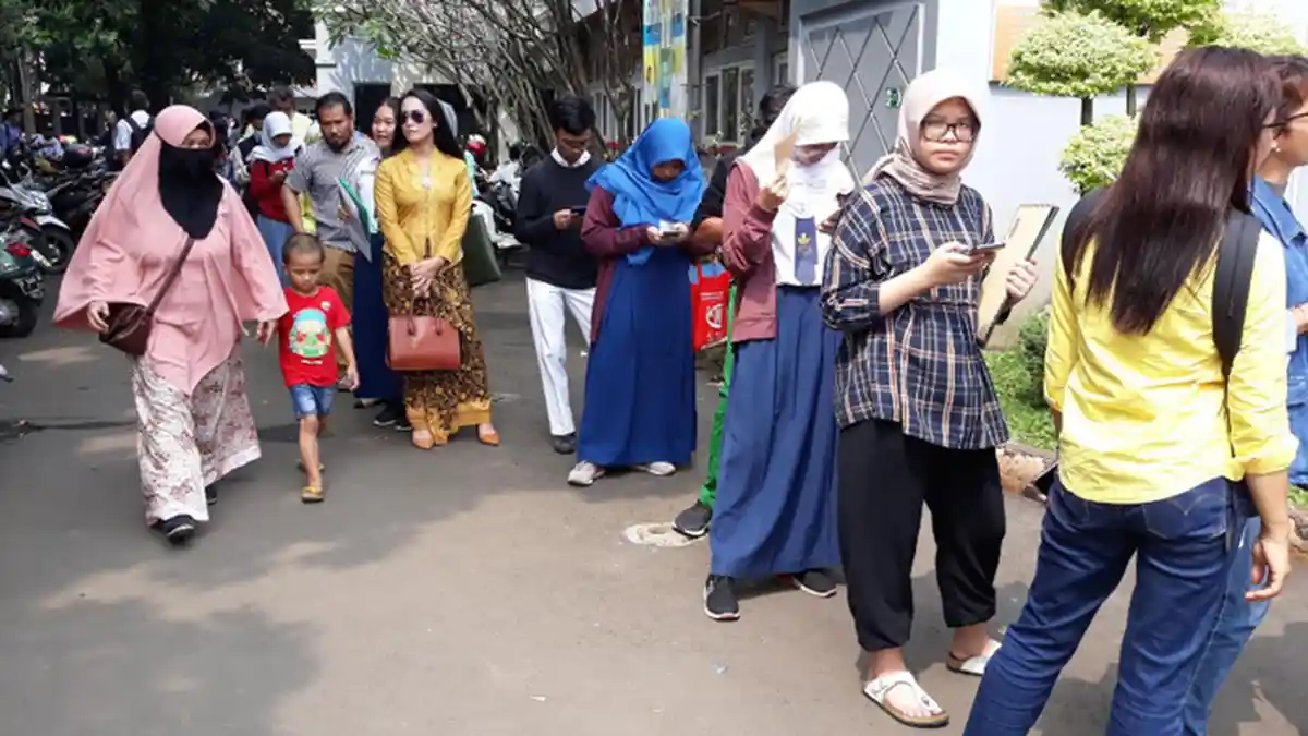 Pendaftaran PPDB di SMAN 2 Tangerang Selatan, Antre Pagi Ini Dapat Gilran Lusa