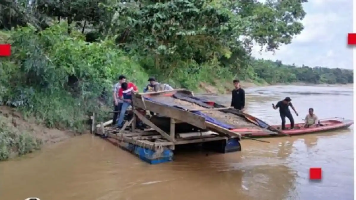 Usai Viral, Polres Tebo Razia dan Temukan 2 Rakit Dompeng Tambang Emas Ilegal di Sumay - Tribunjambi.com