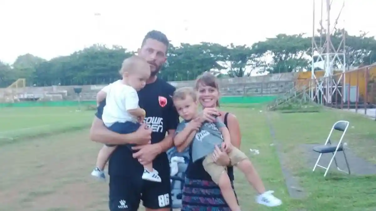 Mantan Bek Tangguh PSM Makassar jadi Striker Dadakan di Persija. Apa Pertimbangan Ivan Kolev?