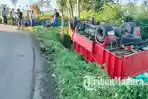 kecelakaan-di-bondowoso-truk-bernomor-polisi-N-8621-BE-terguling-di-area-persawahan.jpg