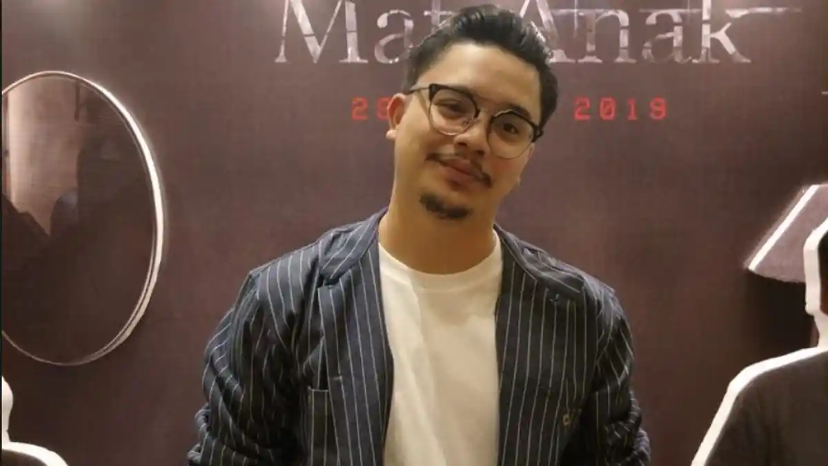 TRIBUNWIKI: Jadi Sutradara Mati Anak, Ini Profil Derby Romero, Berkarir Sejak Kecil