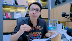 dr-richard-lee-mars.jpg