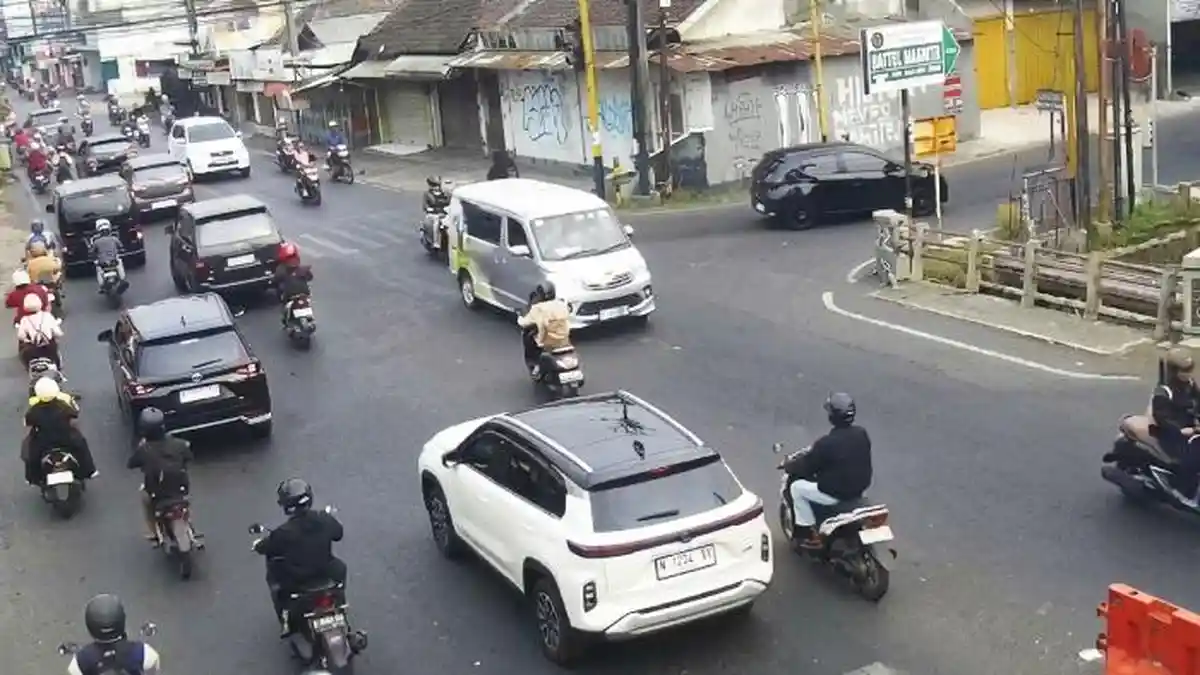 Cuaca Malang-Kota Batu Hari Ini Sabtu 24 Oktober 2026: Hujan Ringan, Suhu 17 hingga 30 °C