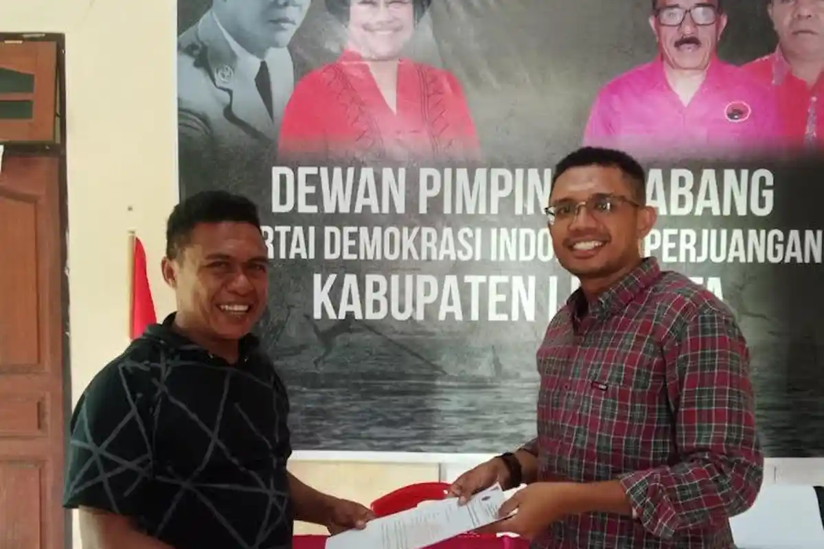 Erik Langobelen Ambil Formulir Pendaftaran Calon Bupati Lembata di PDIP: Saatnya Anak Muda Terlibat