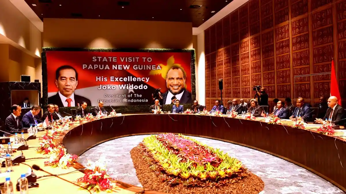 Sambangi APEC Haus, Presiden Jokowi Disambut PM Marape