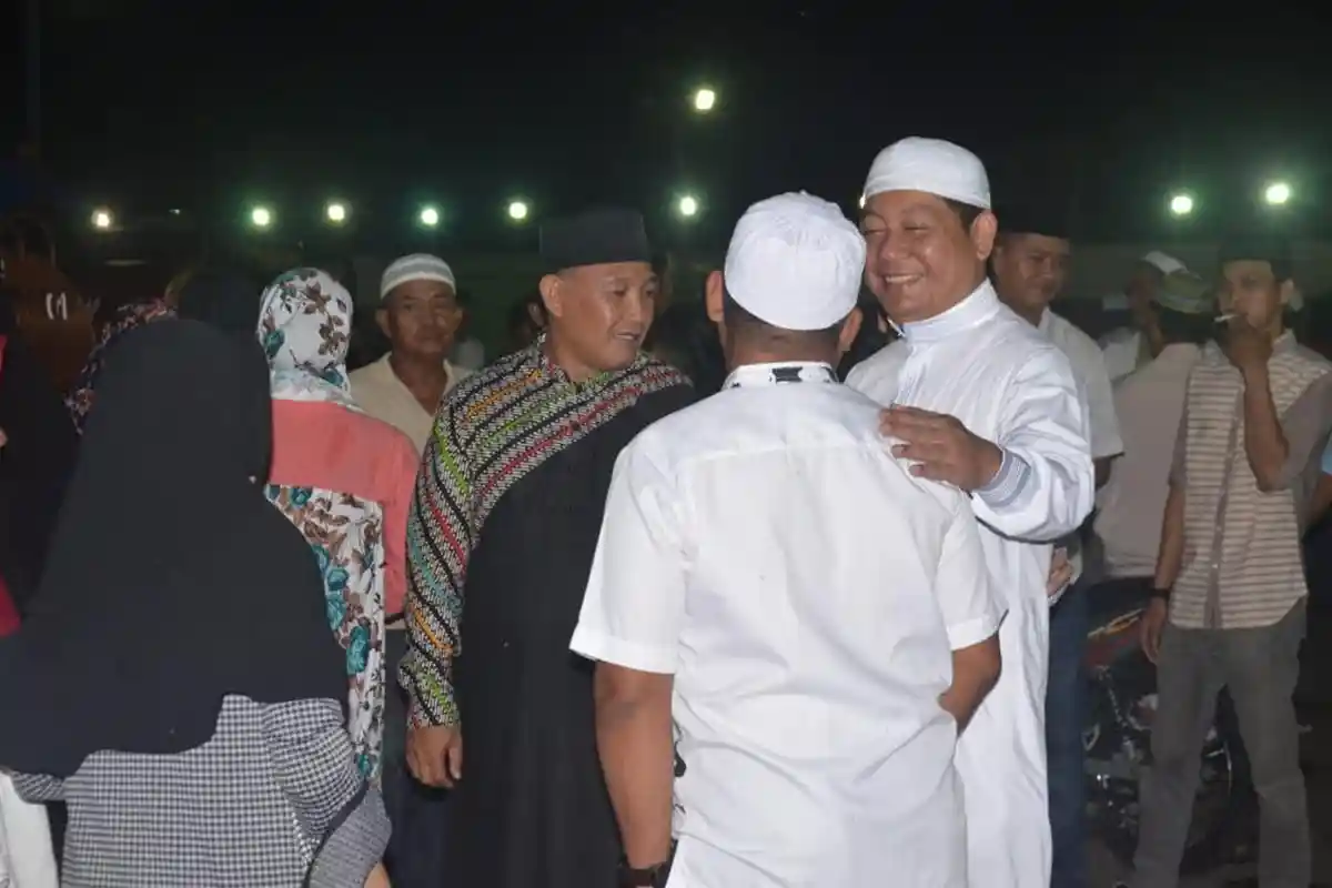 Citizen Analisis: Rusdi Masse RMS: The Real Politician, Ulang Tahun Bareng Nisa Sabyan