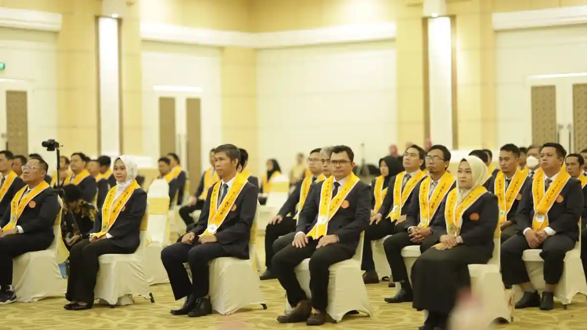 Rektor Unila Kukuhkan 82 Insinyur PSPPI
