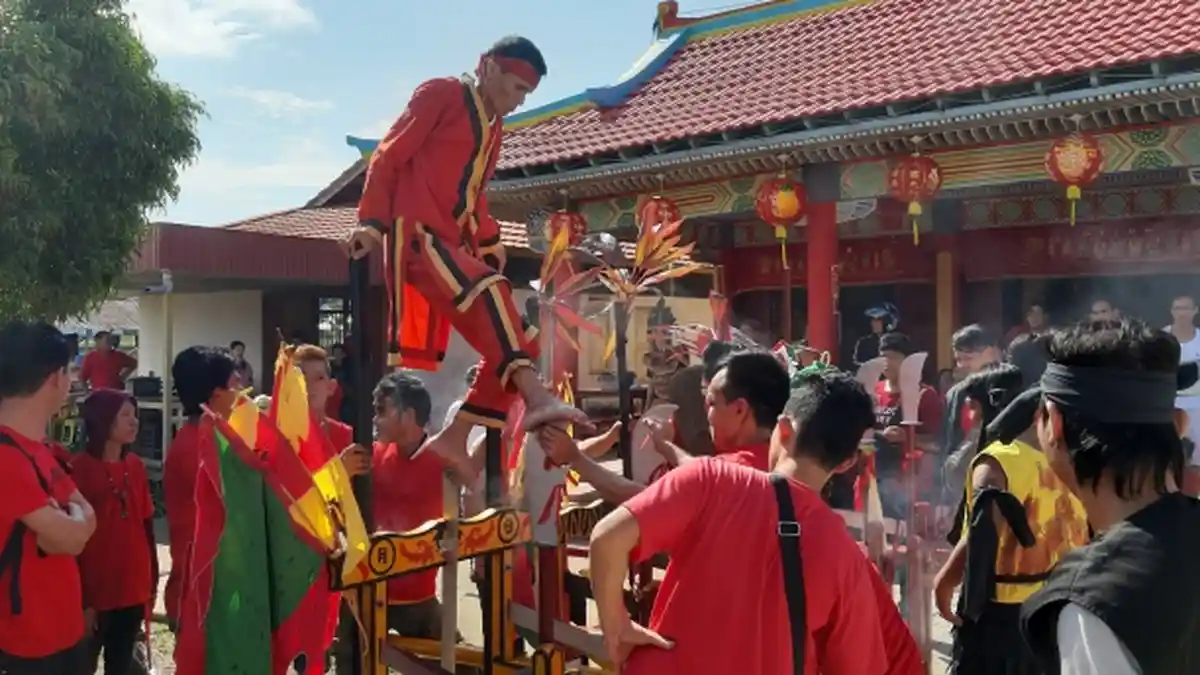 Grup Tatung Tri Dharma Mempawah Jalani Ritual Tolak Bala