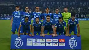 Starter-PERSIB-saat-menghadapi-Bali-United-pada.jpg