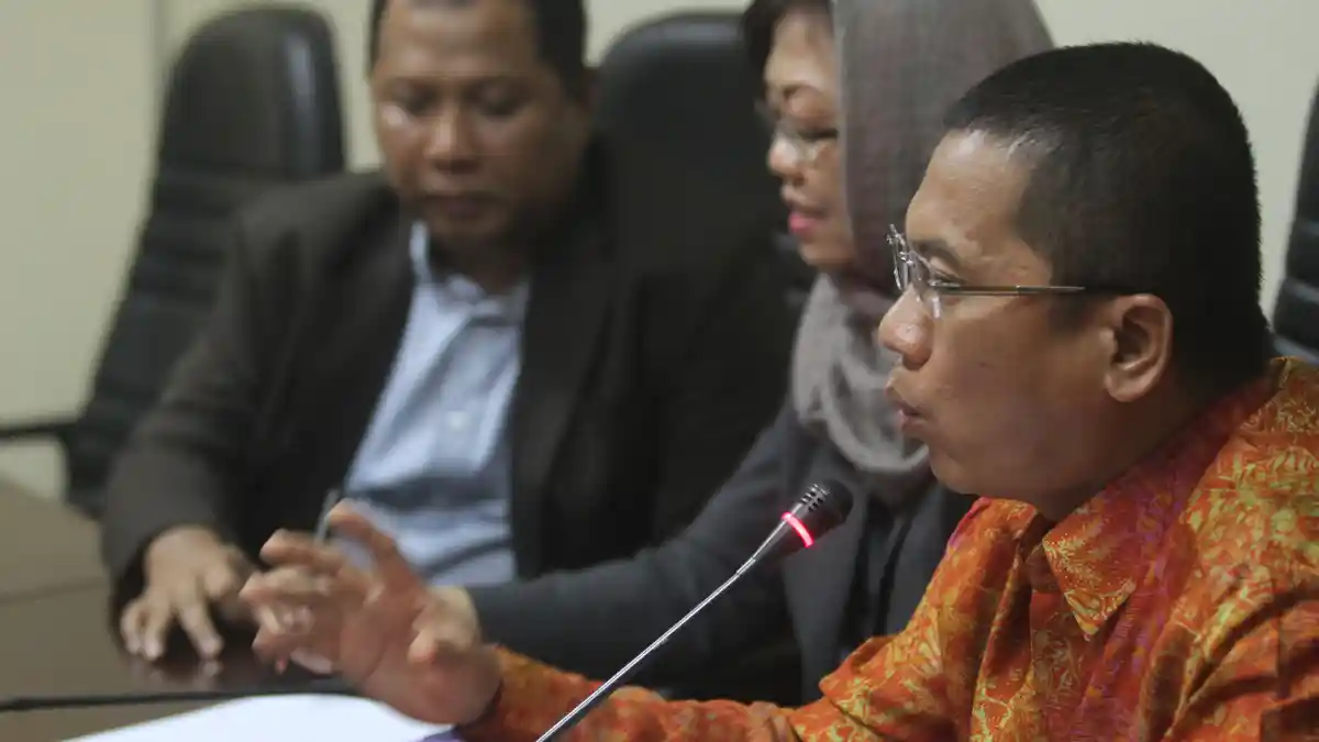 PAN Sarankan Proyek DPR Ditunda Mengaca Pelemahan Ekonomi