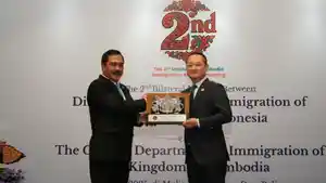 Imigrasi-Indonesia-dan-Kamboja-Sepakati-Kerjasama-Pencegahan-Perdagangan-Orang-di-Bali.jpg