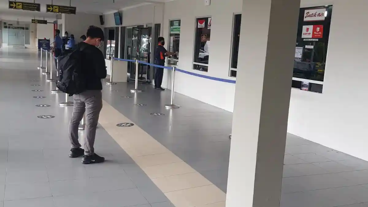 Penumpang Datang Petugas Cek Administrasi Perjalanan Belum Ada, Ini Penjelasan Pihak Bandara