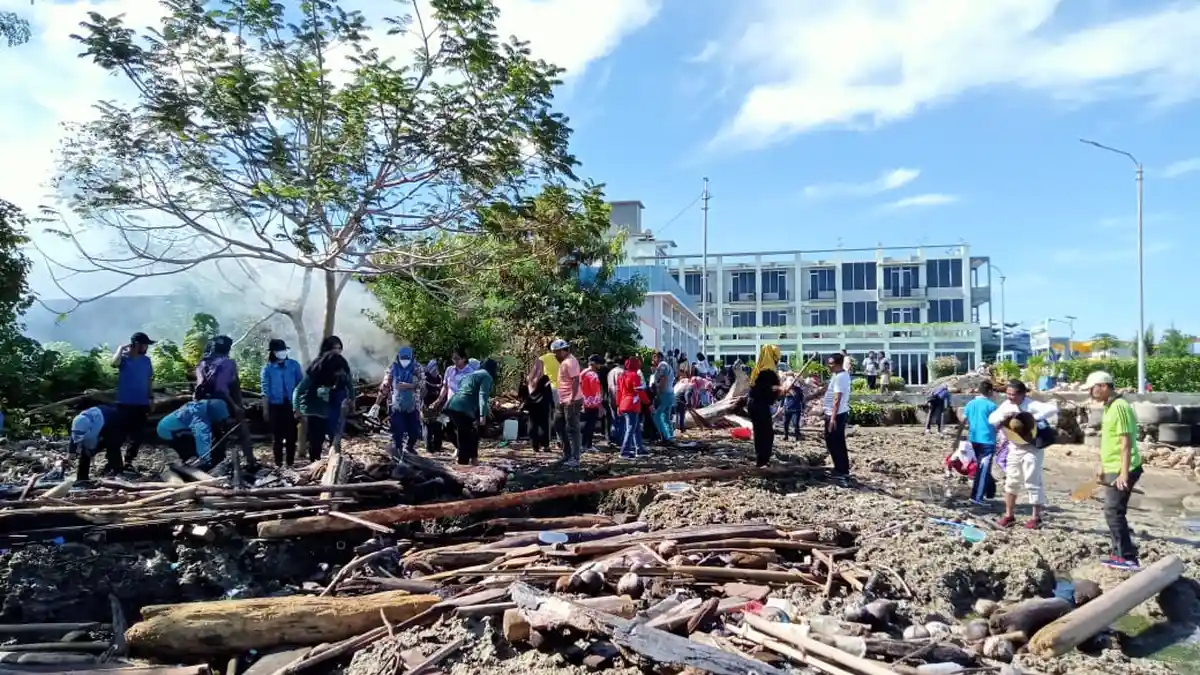 Seluruh ASN Dikerahkan Bersih-bersih Lokasi Wisata dan Ibu Kota Morotai