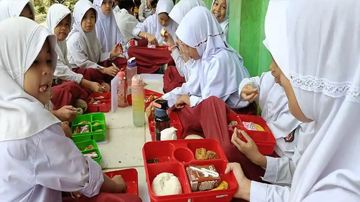 BGN Akan Beri Kartu Kuning SPPG Penyebab Kasus Keracunan MBG