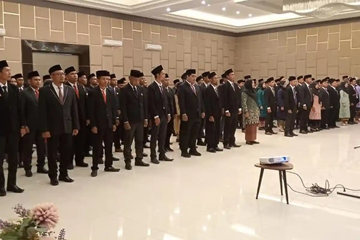 Lantik 90 PPK Pemilu 2024, Ketua KPU Kabupaten Bima: Tiru Kepemimpinan Rasulullah dan Sahabatnya
