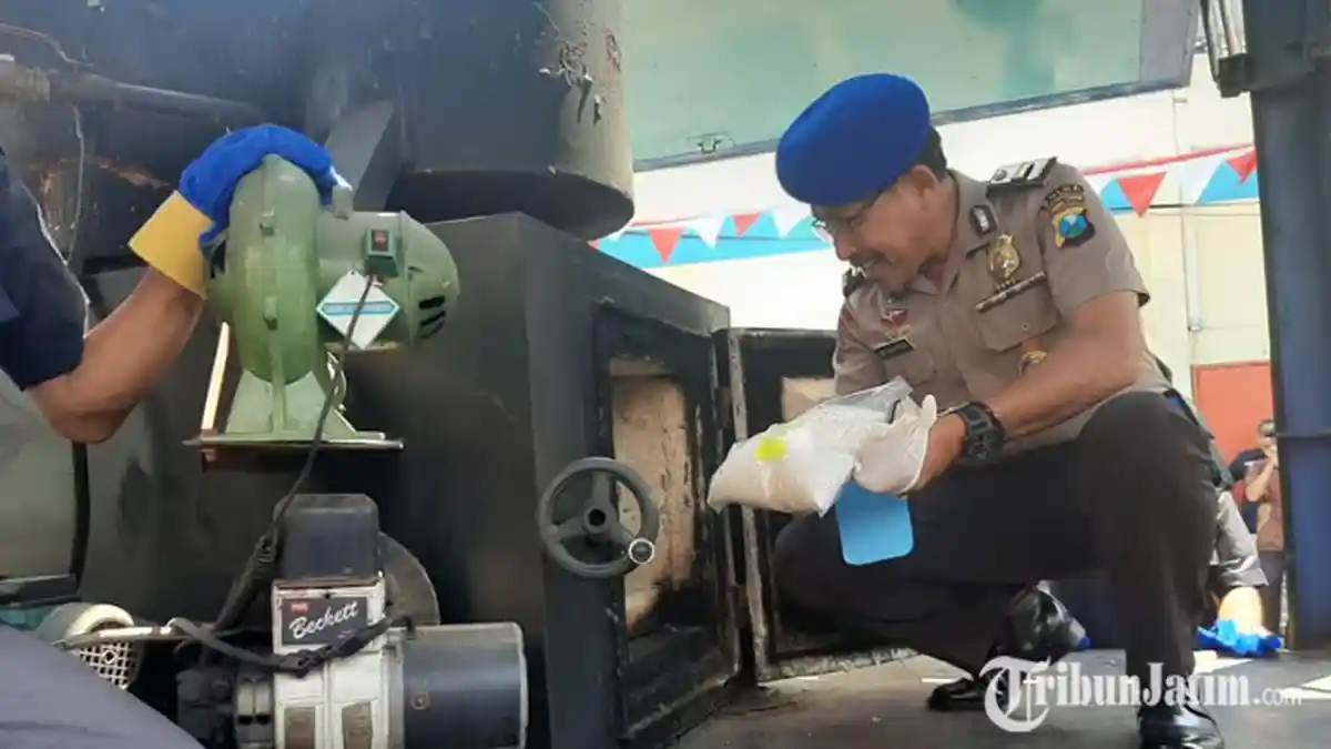 Bea Cukai -BNNP Jatim Musnahkan Sabu Senilai Rp 31,5 Miliar yang Berasal dari Dalam dan Luar Negeri