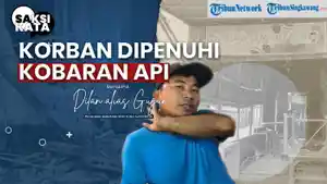 Aksi-Heroik-Gugun-Padamkan-Kobaran-Api-di-Tubuh-Korban-Ledakan-Gas-di-Rumahmakan-Jl-Ampera-Pontianak.jpg