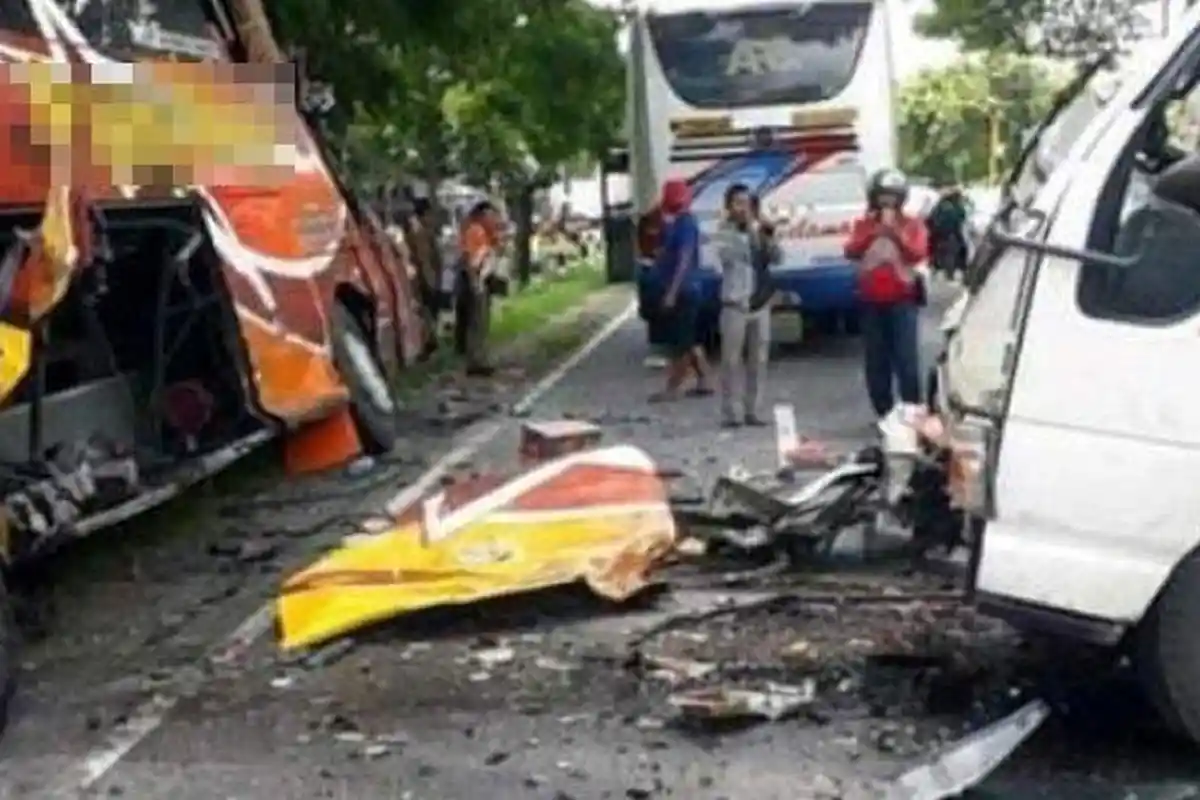 Kecelakaan Maut Tadi Pagi, 3 Pemotor Tewas, Bus Tabrak 2 Motor Ugal-ugalan