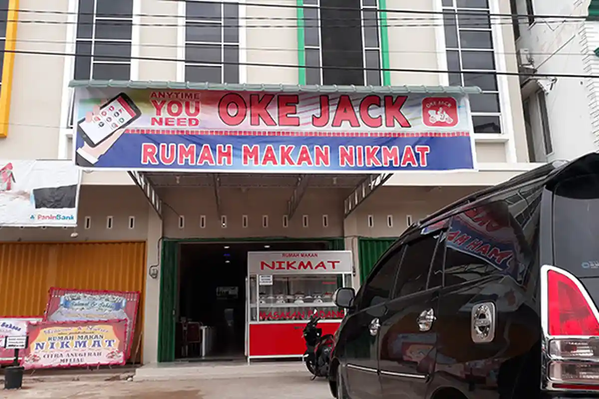 RM Nikmat Sanggau Sajikan Aneka Menu Khas Makanan Padang