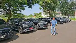 MOBIL-DINAS2.jpg