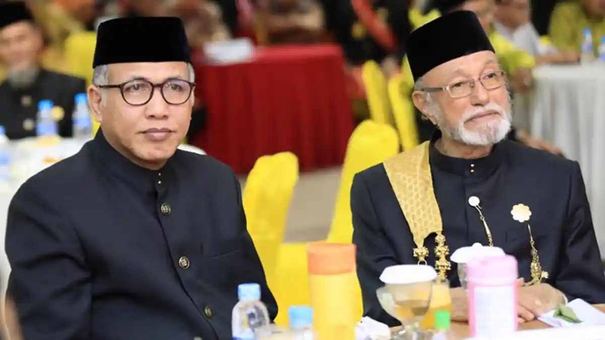 Hadiri Anugerah Wali Nanggroe, Plt Gubernur: Harus Ada Generasi Muda yang Peduli Adat dan Budaya