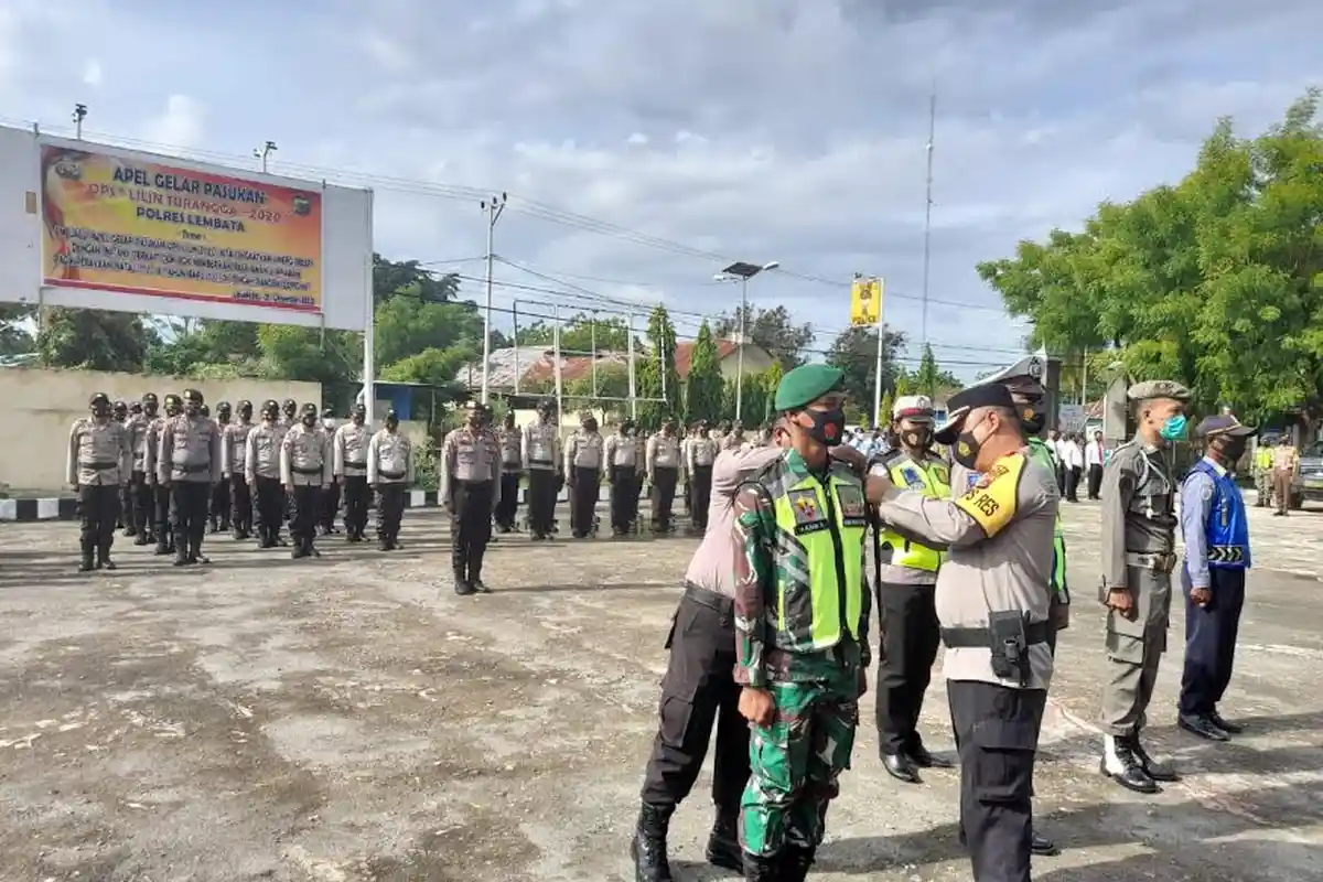 Polres Lembata Gelar Apel Pasukan Operasi Lilin Jelang Natal dan Tahun Baru