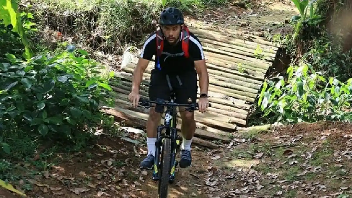 Tak Suka Jogging, Andritany Ardhiyasa Lebih Pilih Bersepeda